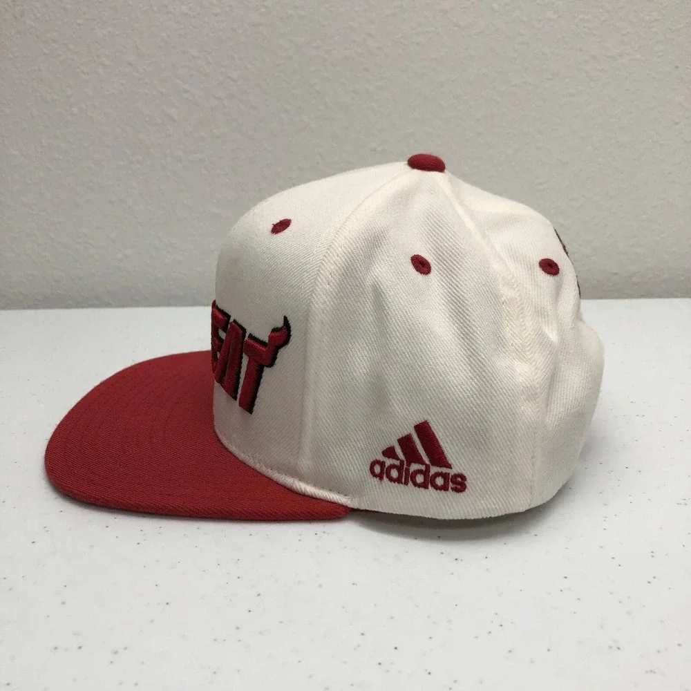 Miami Heat Hat Cap Snap Back Mens One Size White NBA Basketball El Heat Adidas